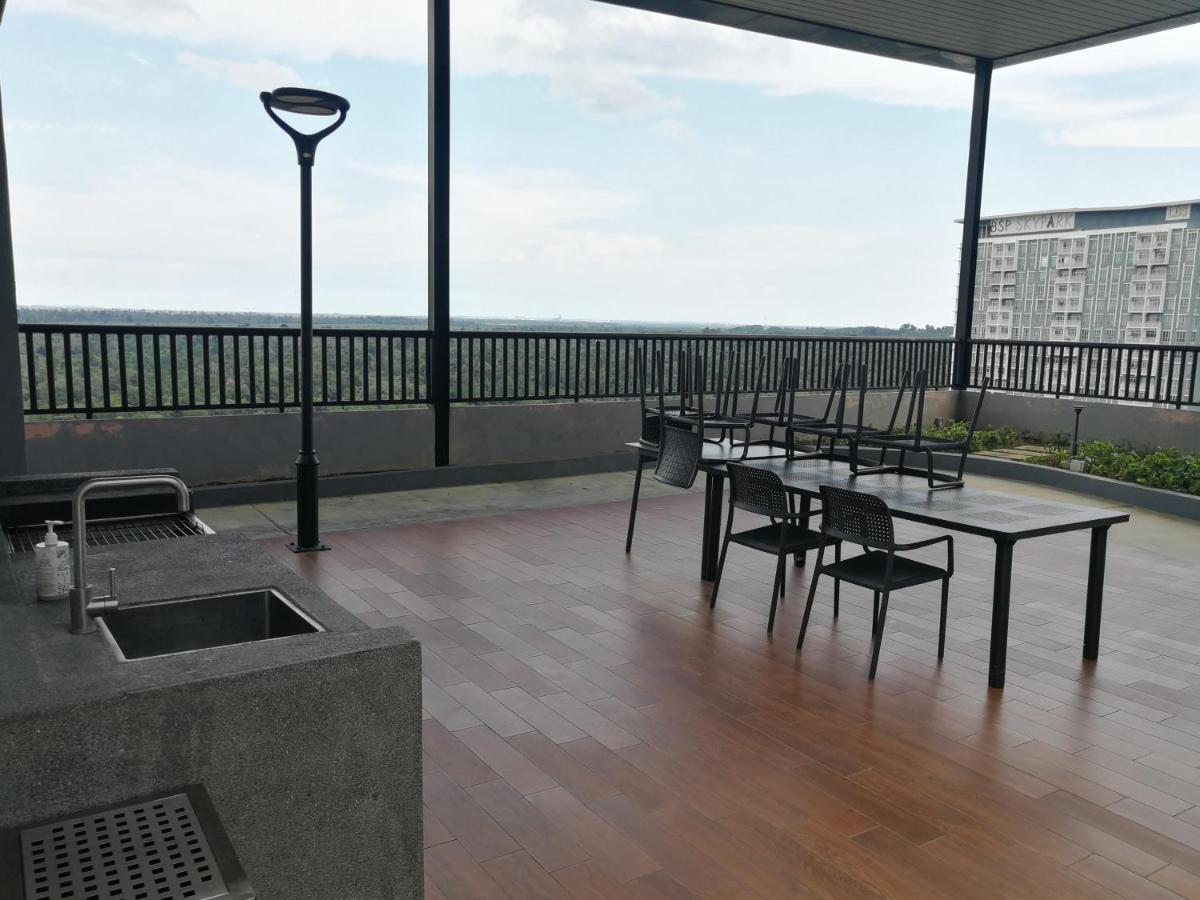 Bsp21 Apartment Jenjarum Bagian luar foto