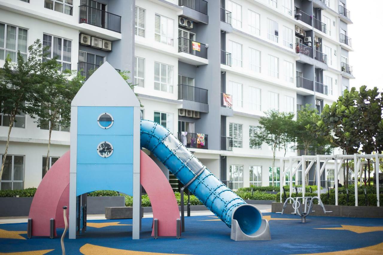 Bsp21 Apartment Jenjarum Bagian luar foto